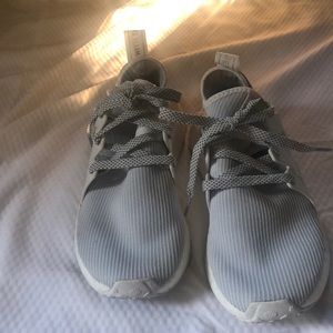 Adidas woman’s sneakers